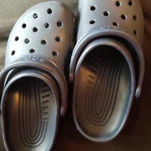 3 for $25/navy crocs